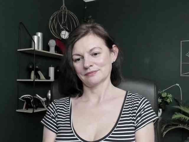 Model: mrsVivian