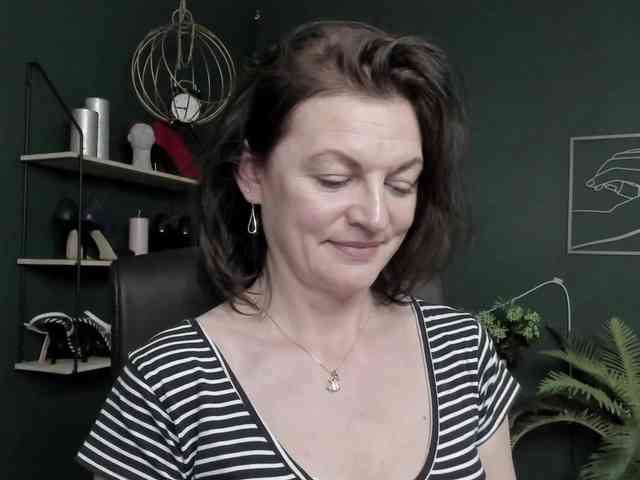 mrsVivian webcam