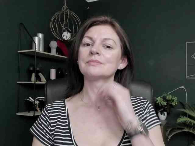 mrsVivian webcam