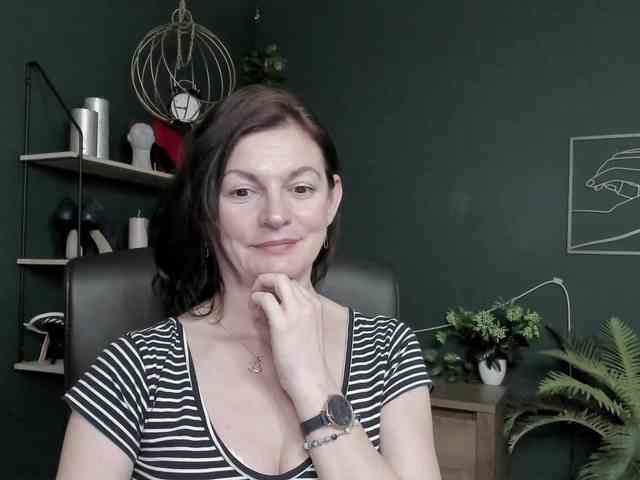 mrsVivian webcam