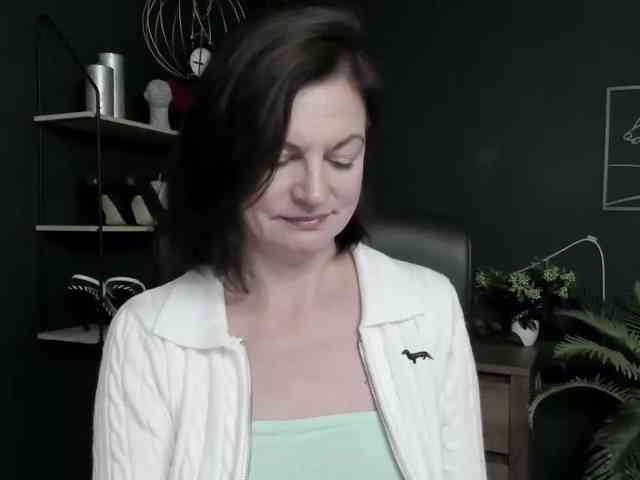 mrsVivian webcam