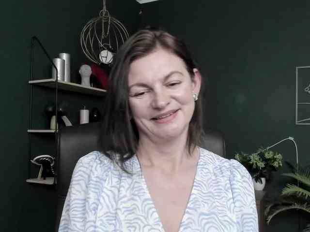 mrsVivian webcam