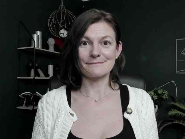 mrsVivian webcam