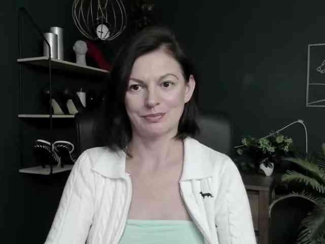 mrsVivian webcam