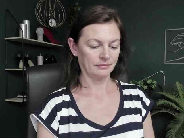 mrsVivian webcam