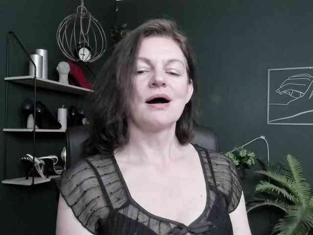 mrsVivian webcam
