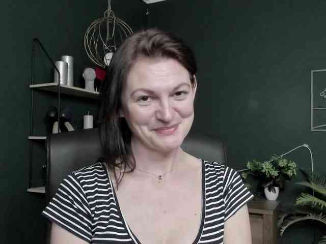mrsVivian webcam