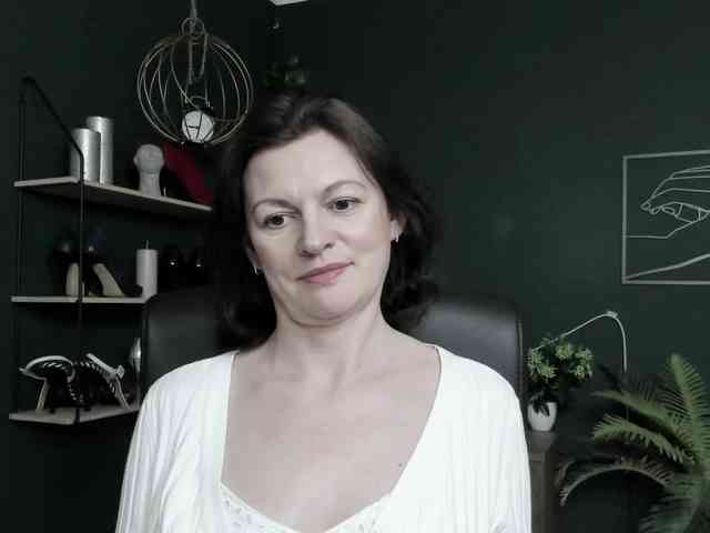 Model: mrsVivian