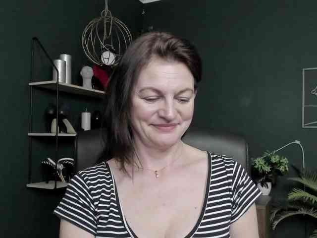 mrsVivian webcam
