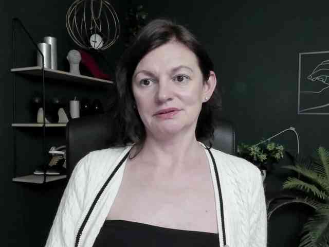 Model: mrsVivian