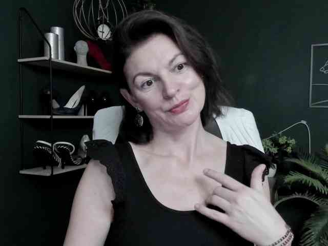 mrsVivian webcam
