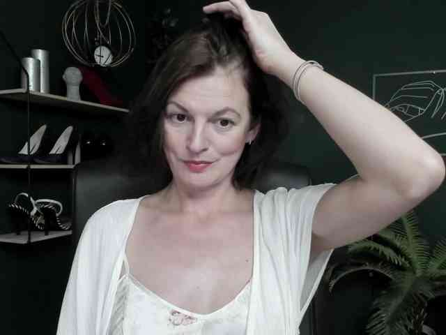 Model: mrsVivian