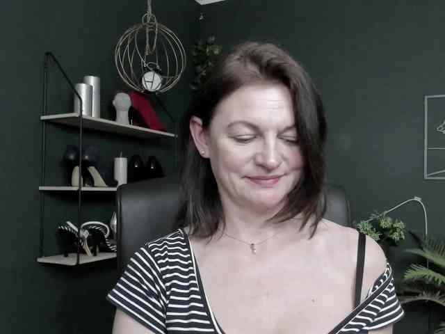 mrsVivian webcam
