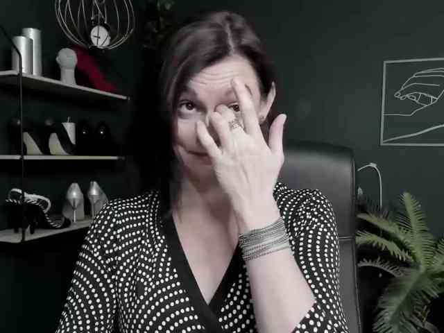 mrsVivian webcam