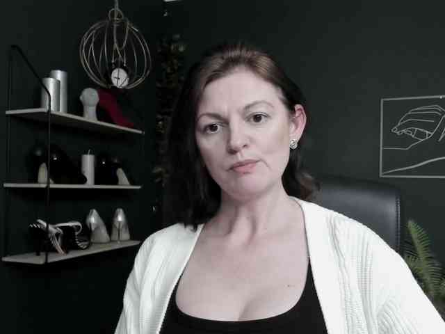 Model: mrsVivian