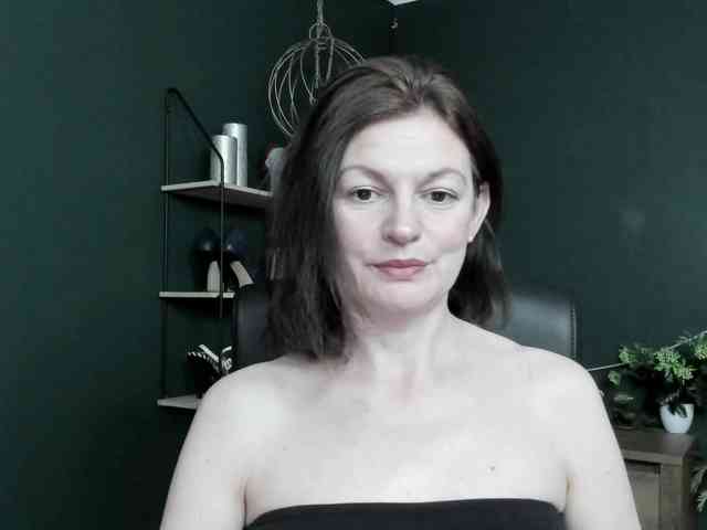 Model: mrsVivian