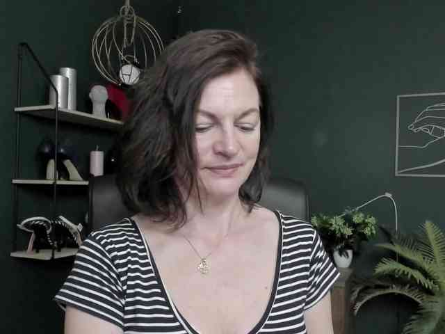 mrsVivian webcam