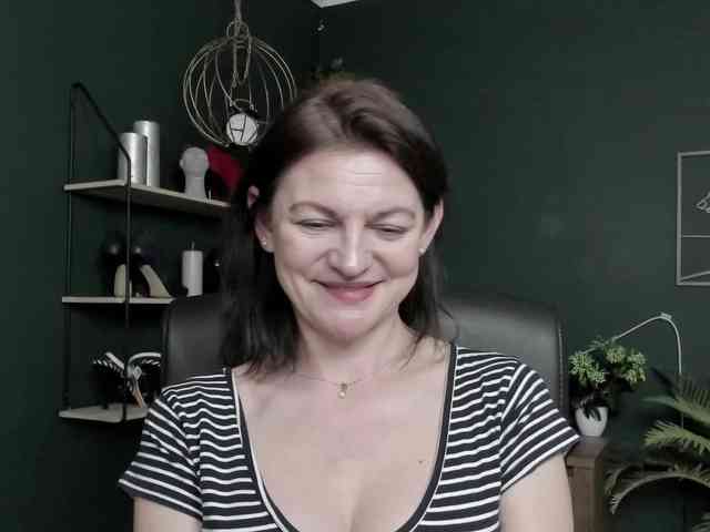 mrsVivian webcam