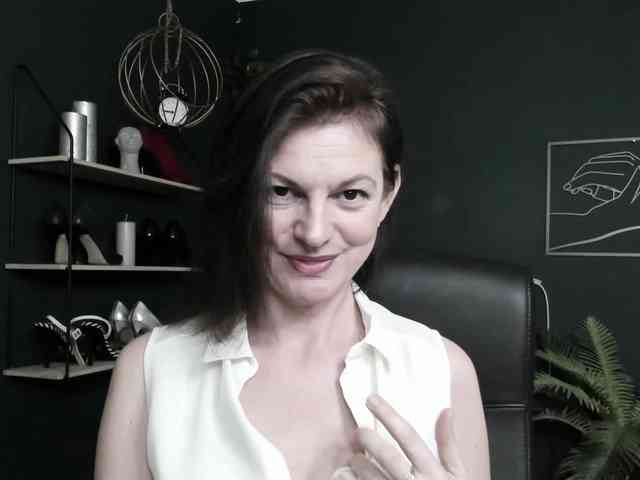 mrsVivian webcam