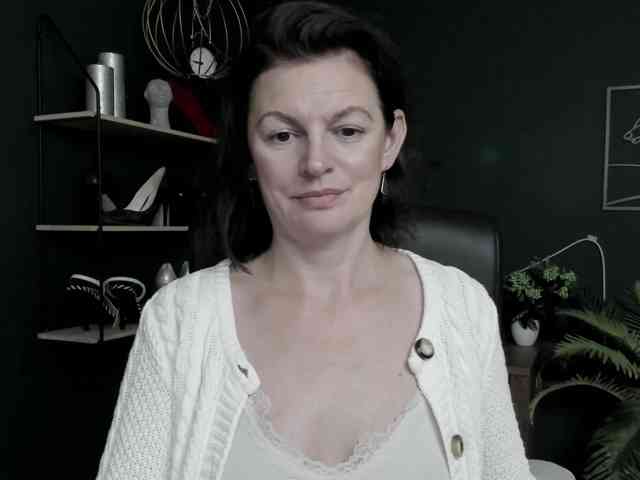 Model: mrsVivian