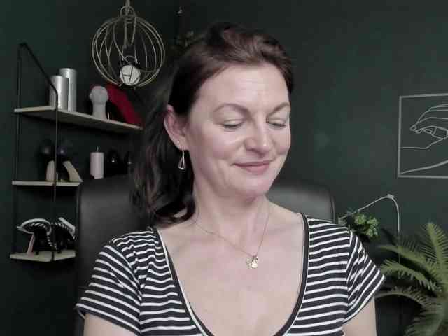 mrsVivian webcam