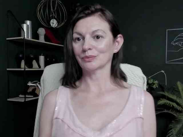Model: mrsVivian