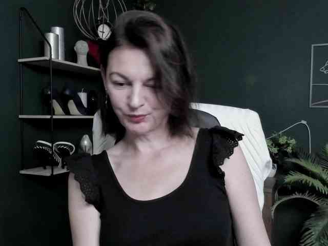 Model: mrsVivian