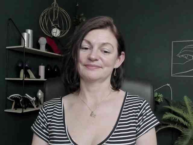 mrsVivian webcam