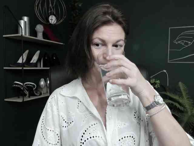 mrsVivian webcam