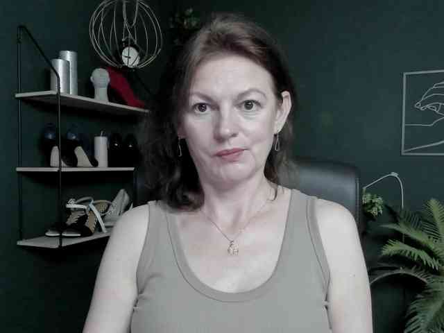 mrsVivian webcam