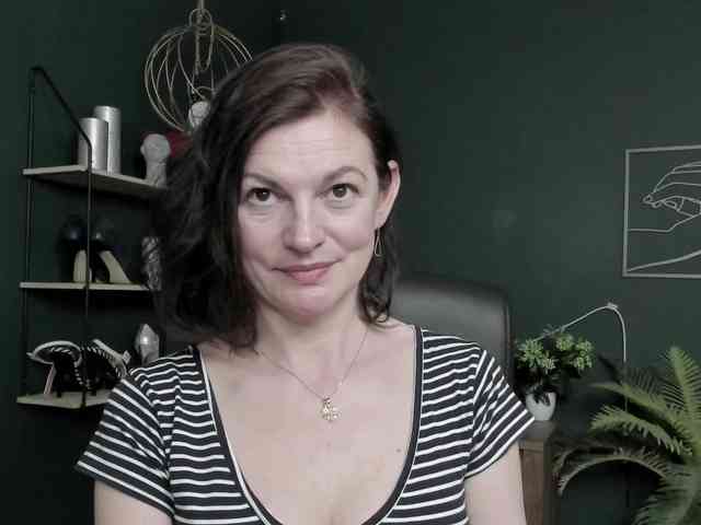 mrsVivian webcam