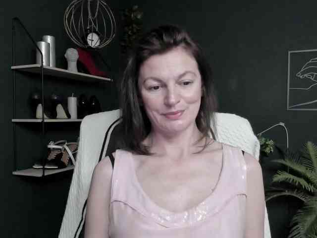 mrsVivian webcam
