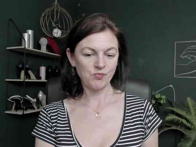 mrsVivian webcam