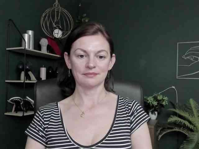 mrsVivian webcam