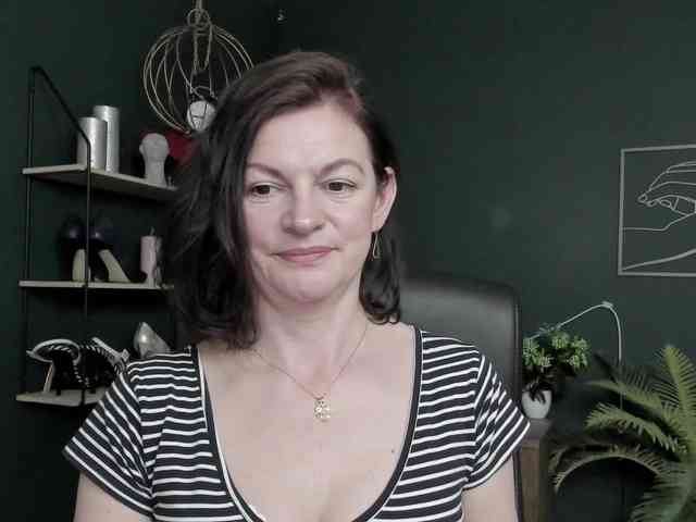 mrsVivian webcam