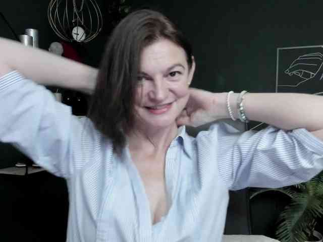 Model: mrsVivian