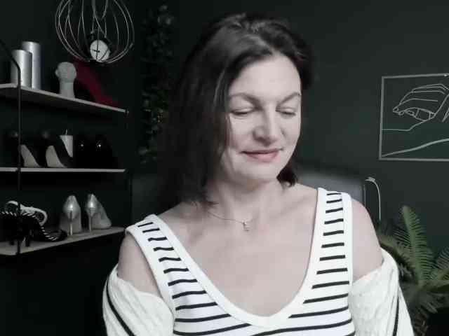mrsVivian webcam