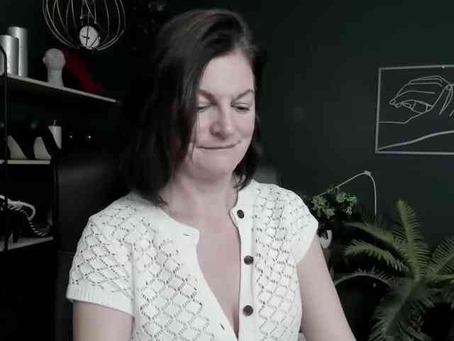 mrsVivian webcam