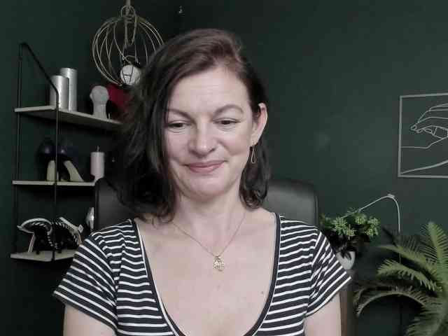 mrsVivian webcam