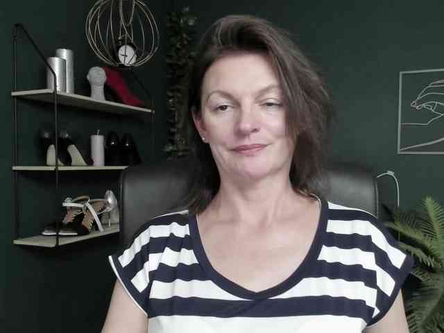 mrsVivian webcam