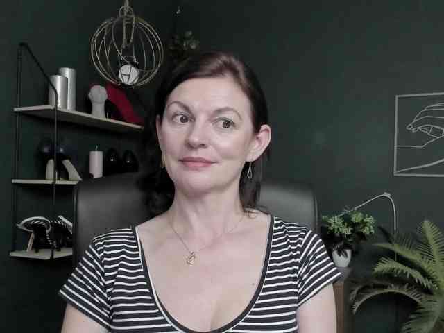 mrsVivian webcam