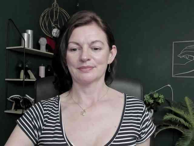 mrsVivian webcam