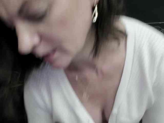 Model: mrsVivian