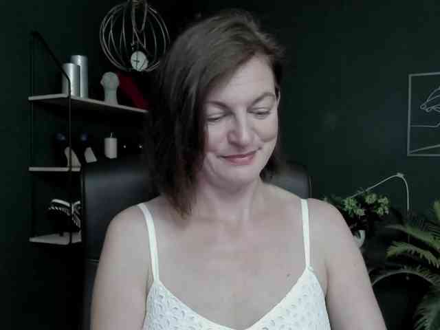 mrsVivian webcam