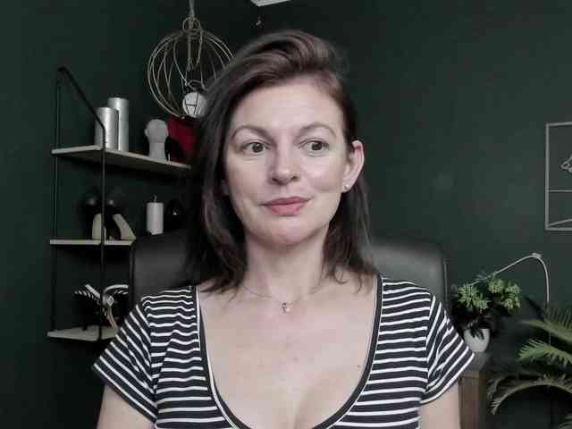 mrsVivian webcam
