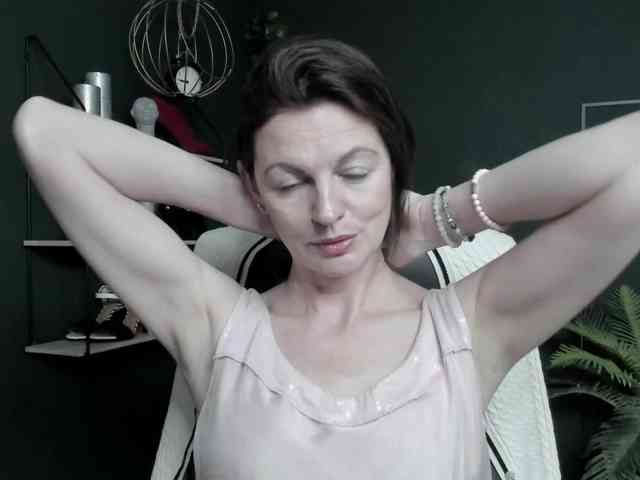 mrsVivian webcam