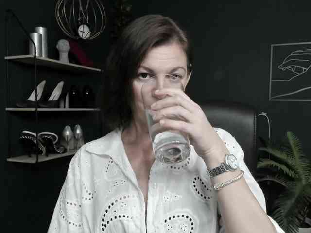 mrsVivian webcam