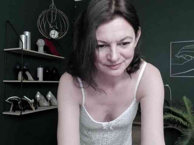 Model: mrsVivian