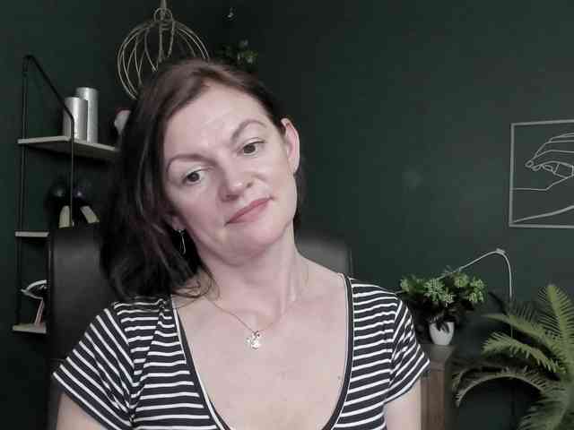 mrsVivian webcam