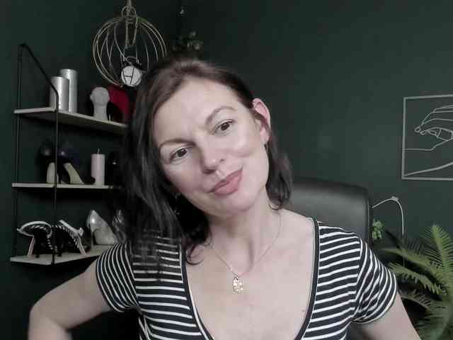 mrsVivian webcam
